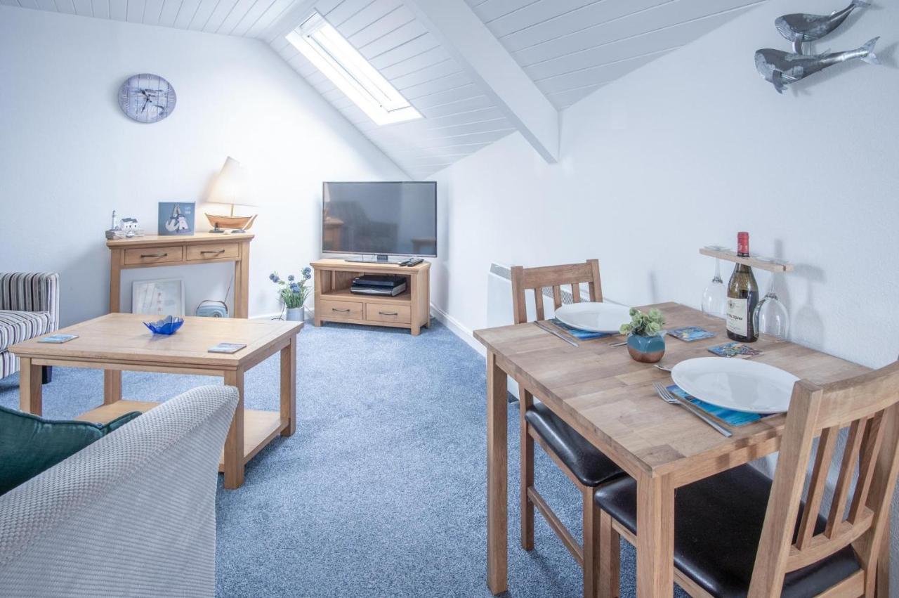 St Julians View - 1 Bedroom Apartment - Tenby Exterior foto